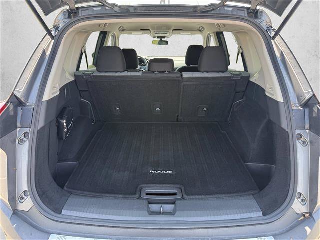 Used 2023 Nissan Rogue SV FWD image 7