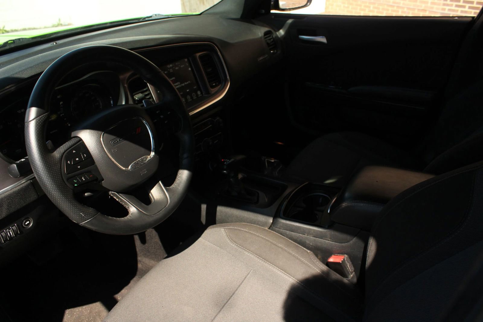 Used 2017 Dodge Charger R/T w/ Blacktop Package image 11