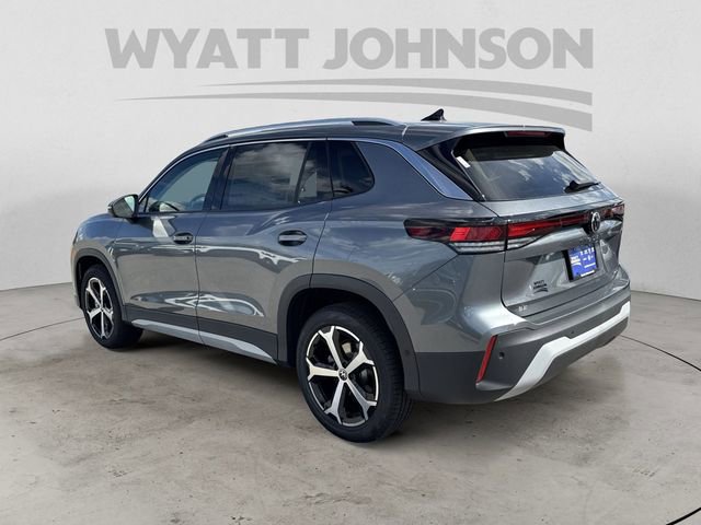 New 2025 Volkswagen Tiguan SE image 3