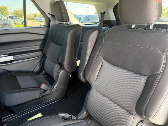 Used 2024 Ford Explorer XLT image 19