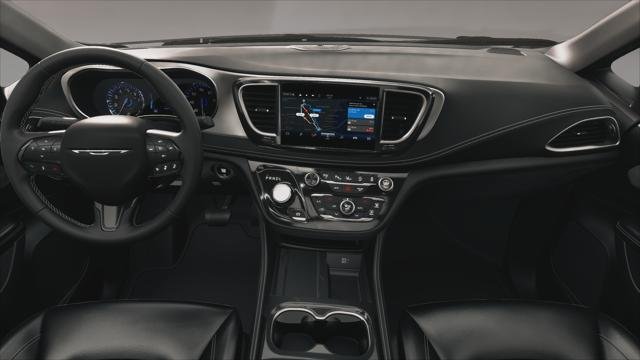 New 2027 Chrysler Pacifica Limited w/ S Appearance Package AWD/4WD image 30