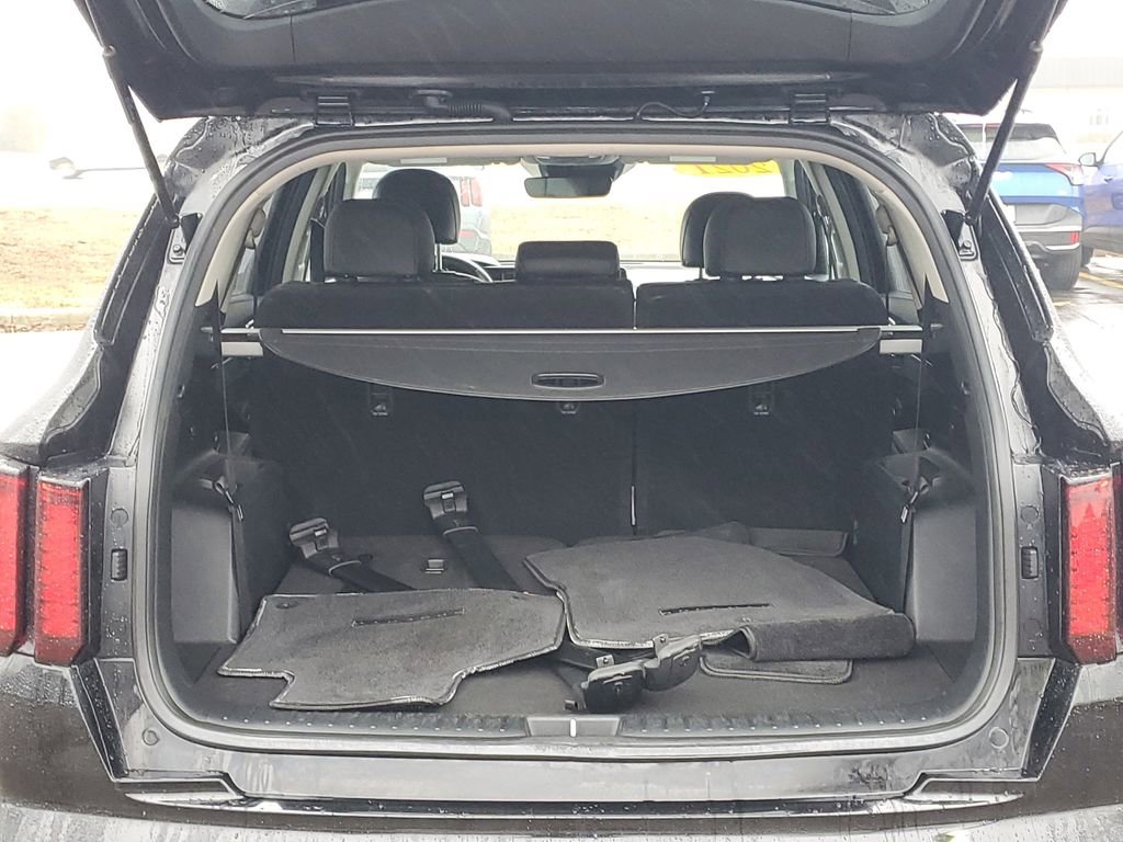 Used 2021 Kia Sorento S image 7