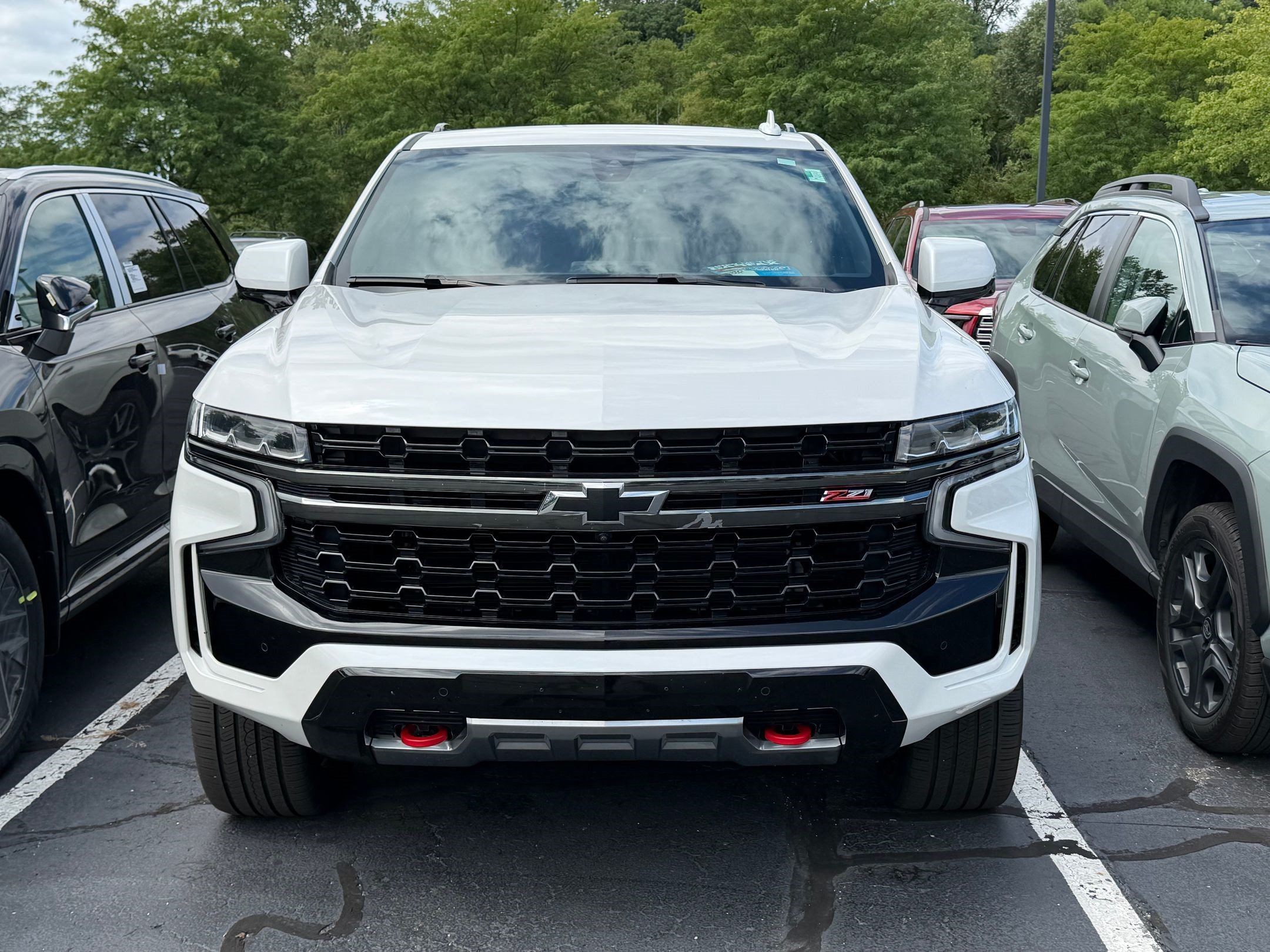 Used 2021 Chevrolet Suburban Z71 w/ Z71 Off-Road Package AWD/4WD image 3