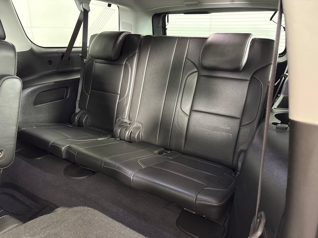 Used 2019 Chevrolet Suburban Premier AWD/4WD image 32