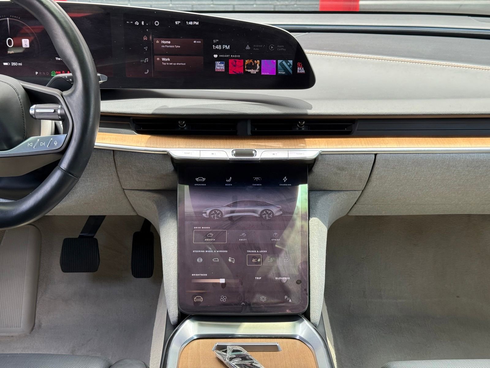 Used 2023 Lucid Air Touring AWD/4WD image 33