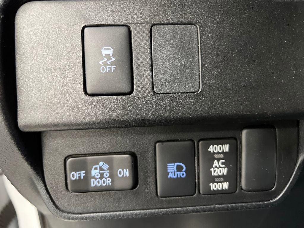 Used 2023 Toyota Tacoma TRD Off-Road image 36