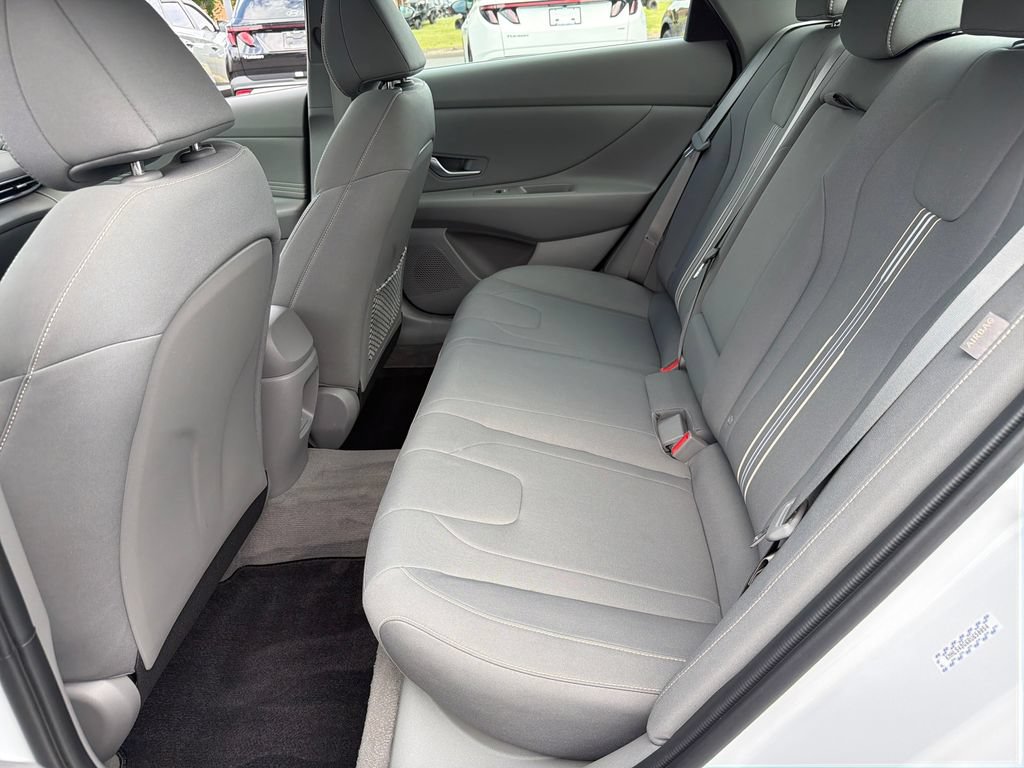 Certified 2024 Hyundai Elantra SEL w/ Convenience Package FWD image 26