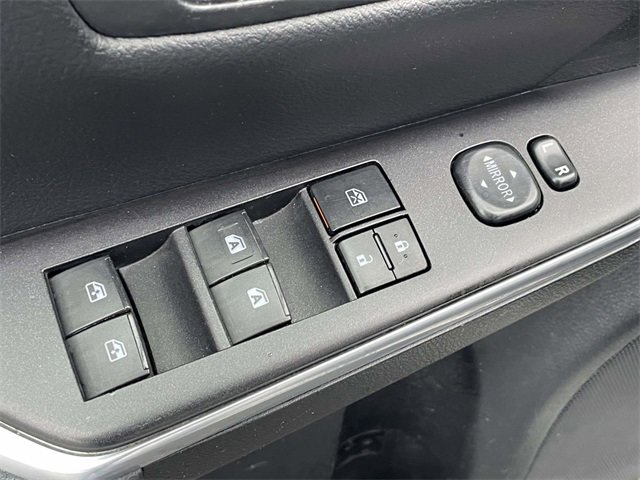 Used 2017 Toyota Camry SE image 26