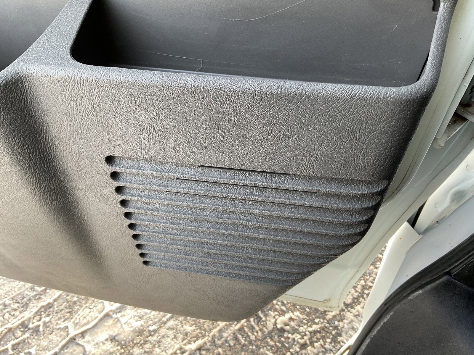 Used 2017 GMC Savana 2500 image 33