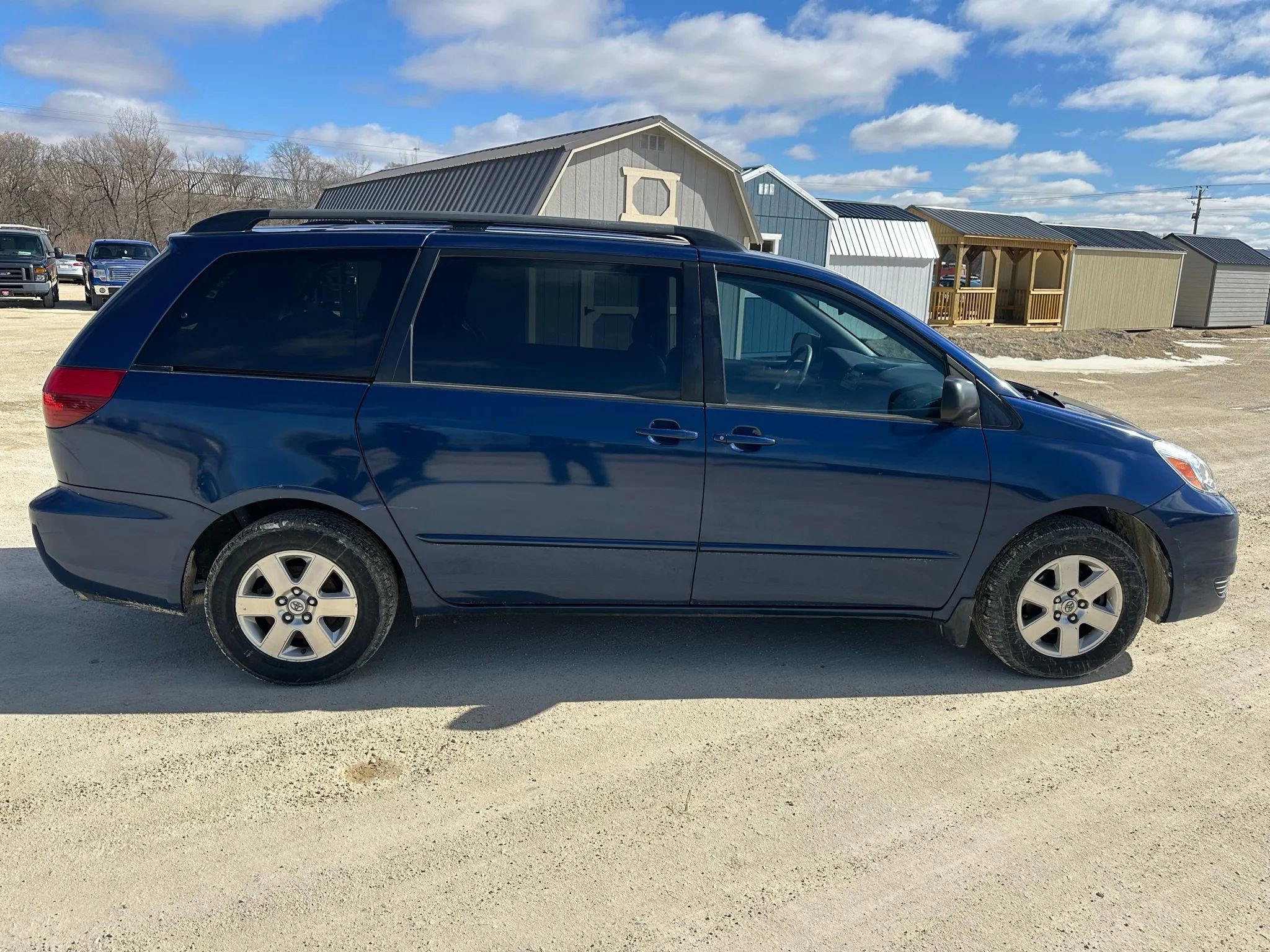 Used 2004 Toyota Sienna CE image 5