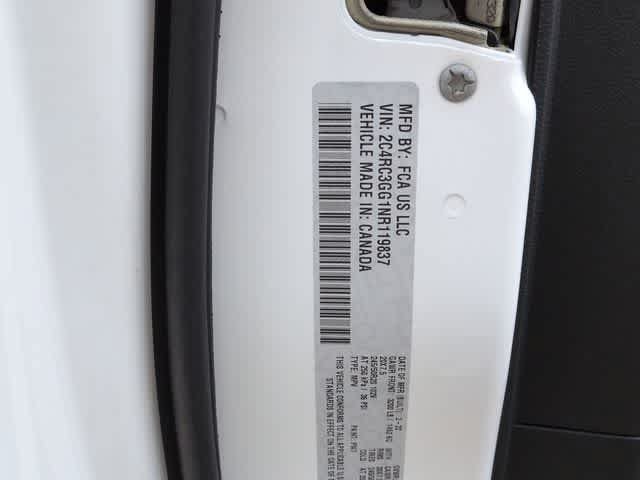 Used 2022 Chrysler Pacifica Limited w/ Uconnect Theater Family Group AWD/4WD image 38