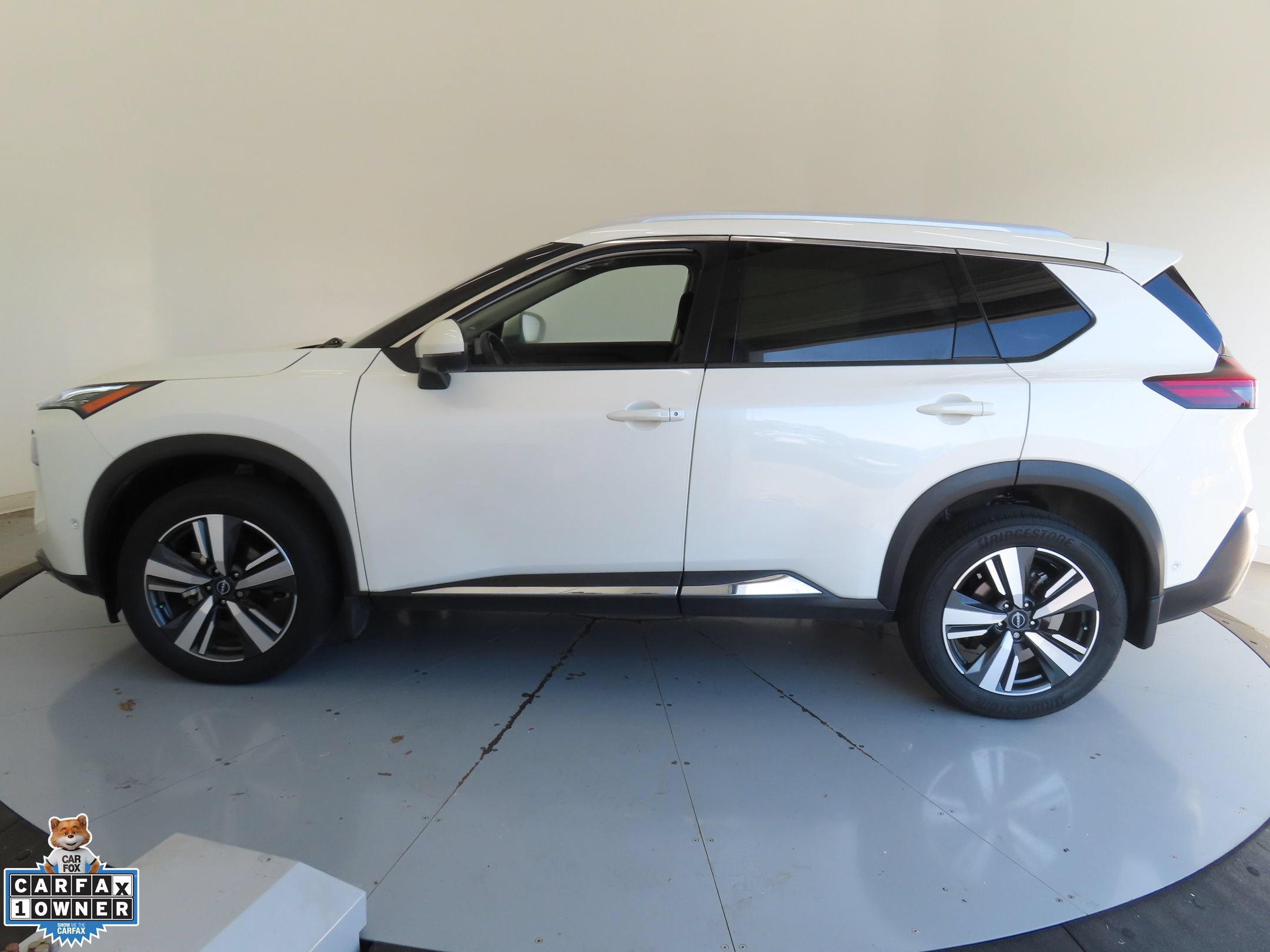 Used 2023 Nissan Rogue SL w/ SL Premium Package FWD image 7