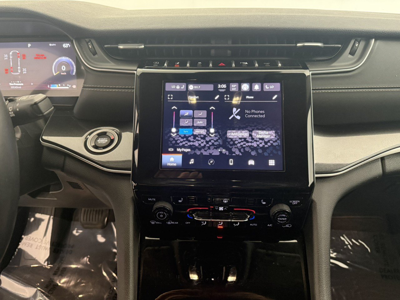 Used 2022 Jeep Grand Cherokee Laredo w/ Luxury Tech Group I AWD/4WD image 18
