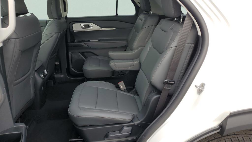 New 2026 Ford Explorer Active w/ Active Comfort Package AWD/4WD image 35