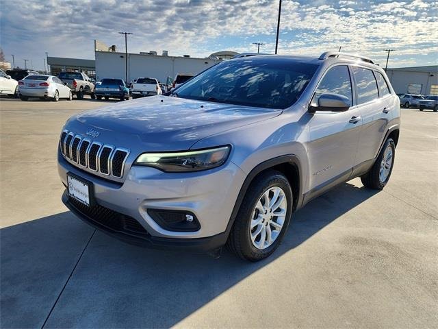 Used 2019 Jeep Cherokee Latitude w/ Popular Appearance Group image 7
