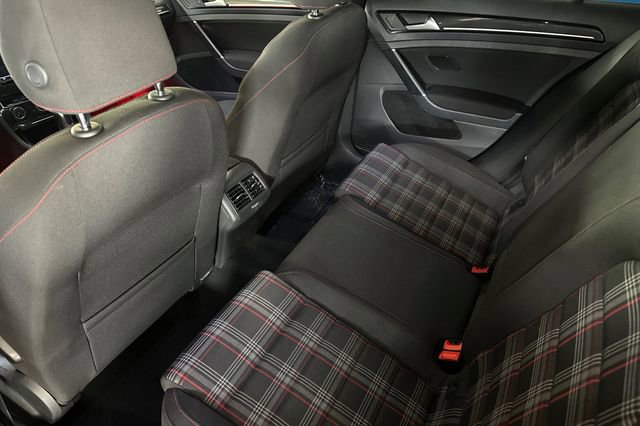 Used 2017 Volkswagen GTI Sport image 14