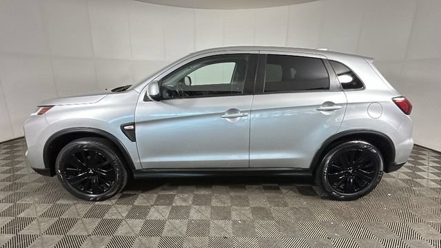 Used 2023 Mitsubishi Outlander Sport LE AWD/4WD image 5