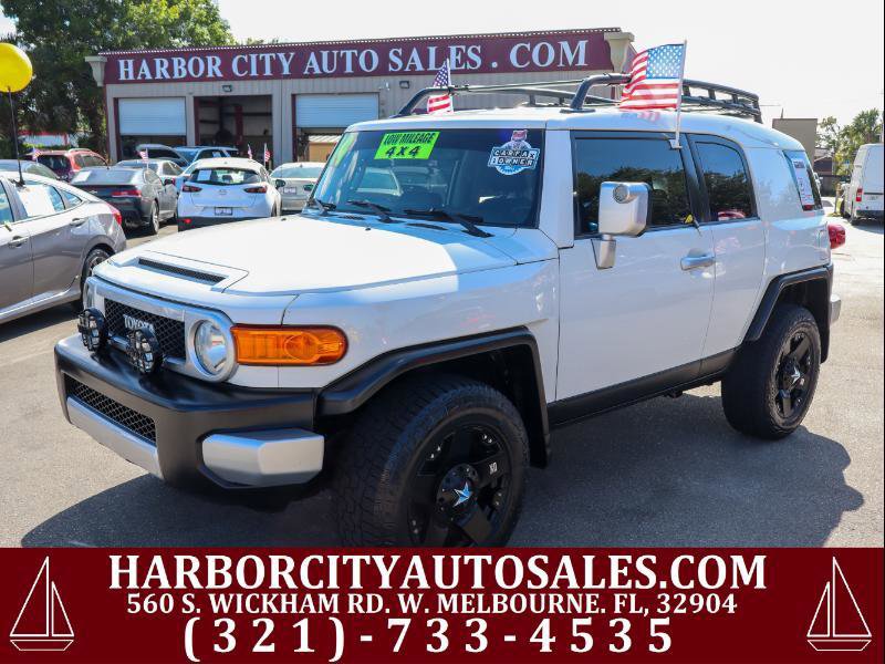 Used 2014 Toyota FJ Cruiser 4WD w/ Upgrade Package image 1