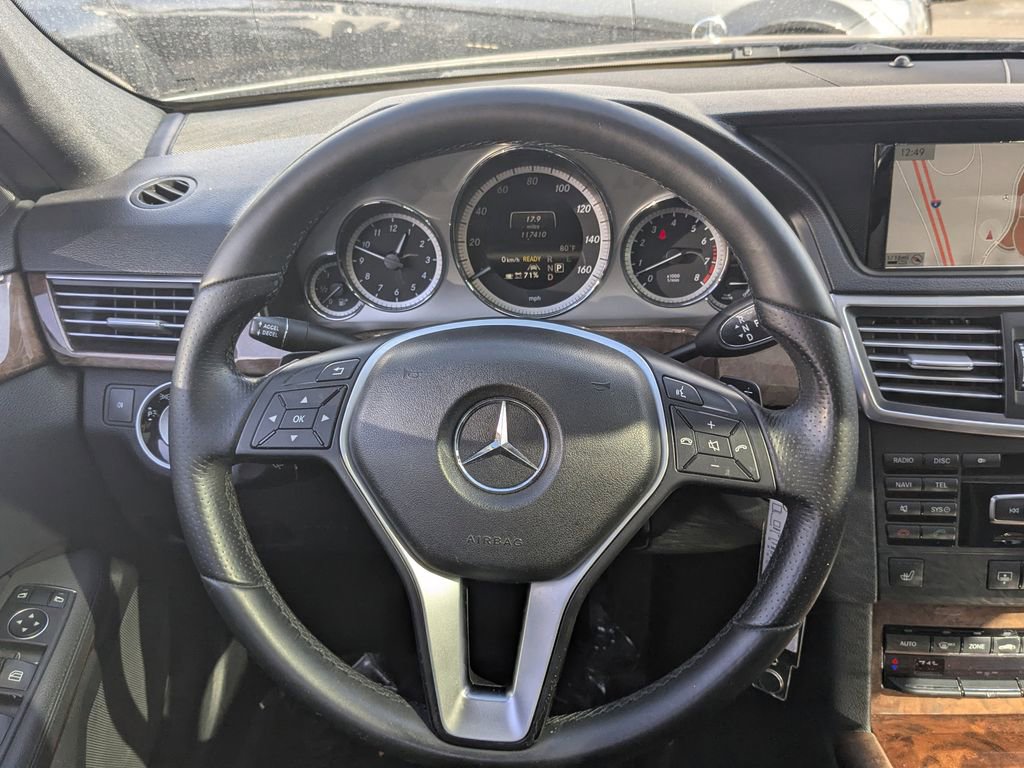 Used 2013 Mercedes-Benz E 400 Sport Sedan image 3