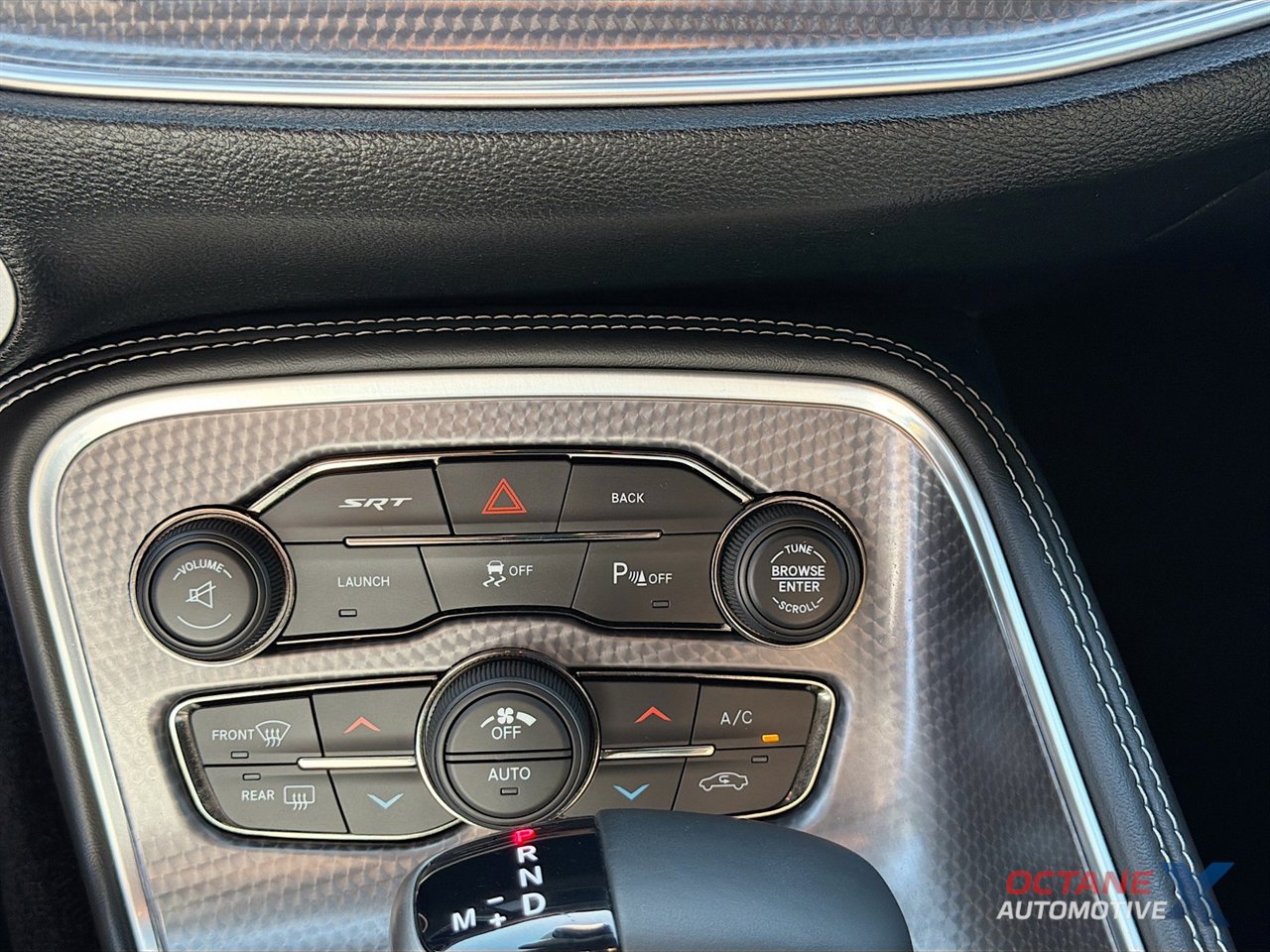 Used 2016 Dodge Challenger SRT Hellcat RWD image 16