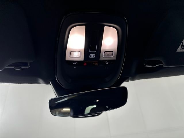 Used 2023 Volvo XC90 B6 Ultimate image 24