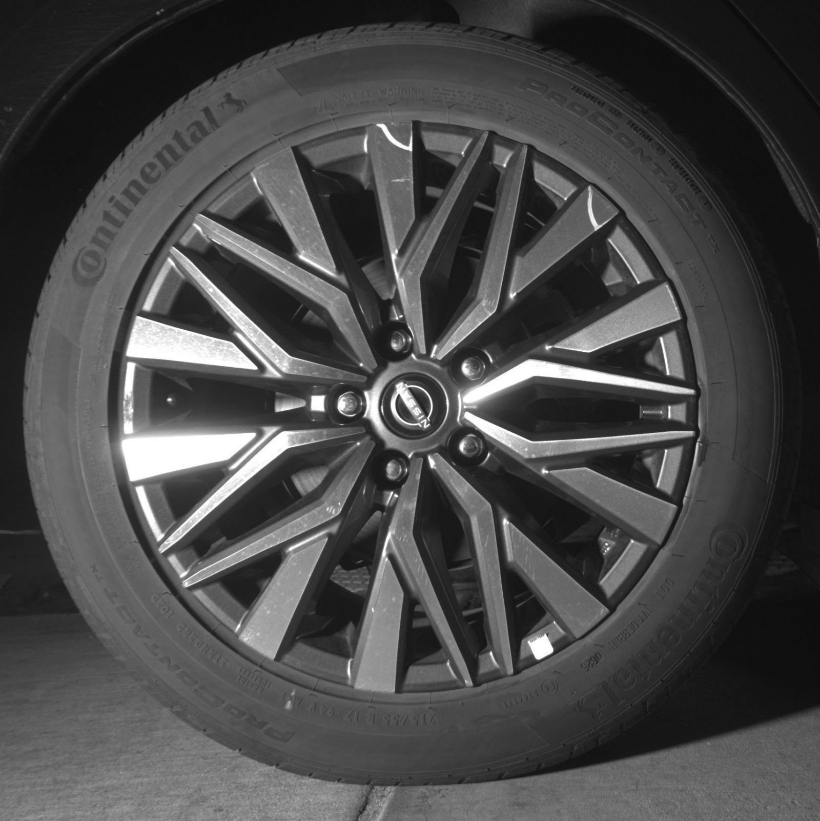 Used 2025 Nissan Altima 2.5 SV FWD image 18