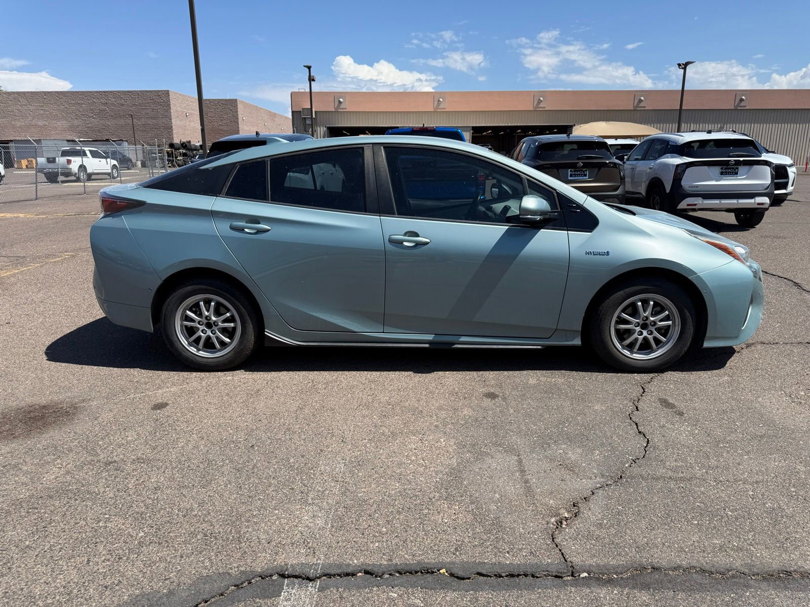 Used 2018 Toyota Prius Three FWD image 4