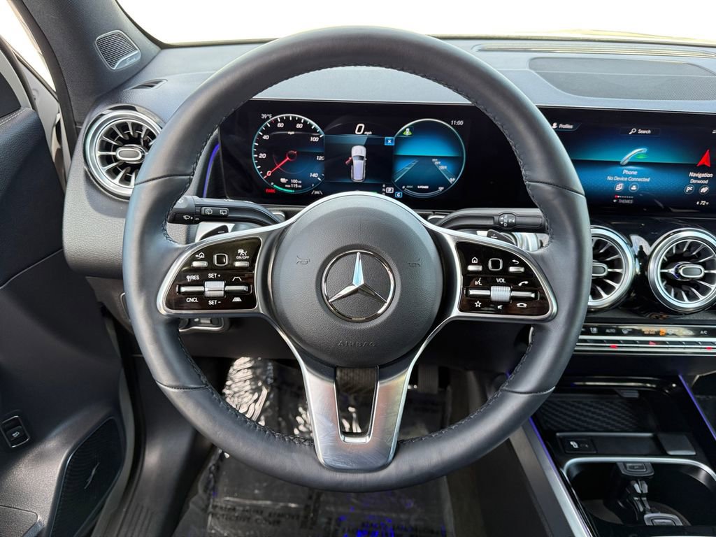 Used 2023 Mercedes-Benz EQB 300 4MATIC image 12