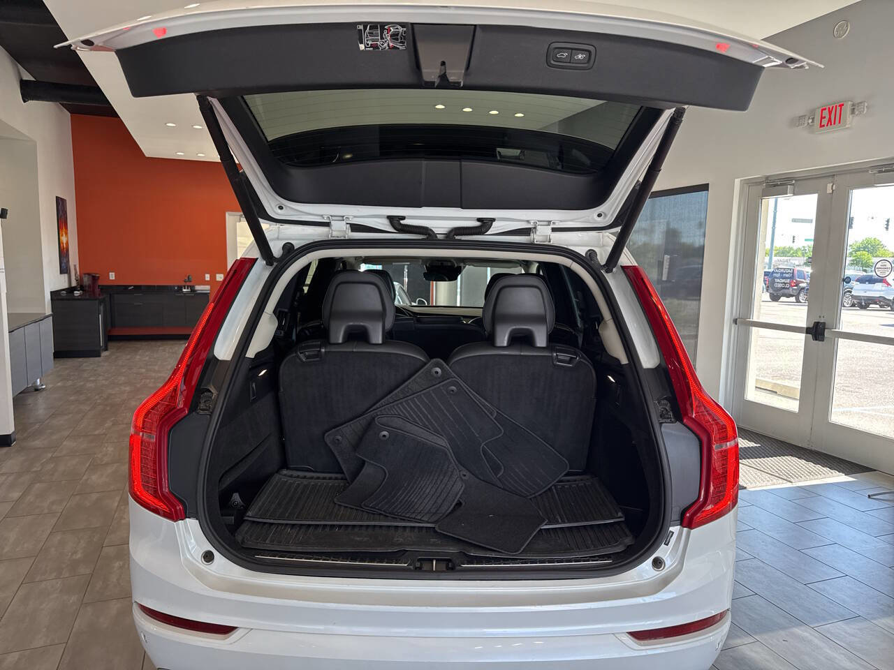 Used 2019 Volvo XC90 T6 Momentum w/ Advanced Package AWD/4WD image 31