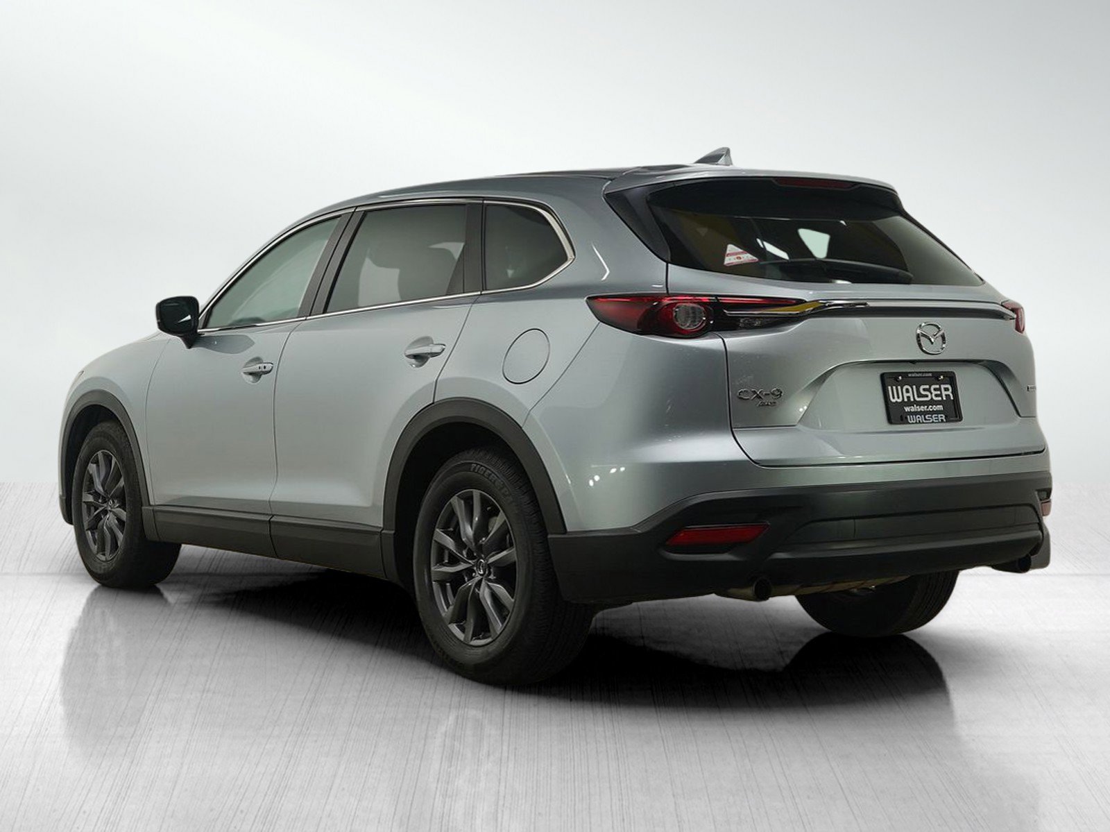Used 2023 MAZDA CX-9 Touring image 3