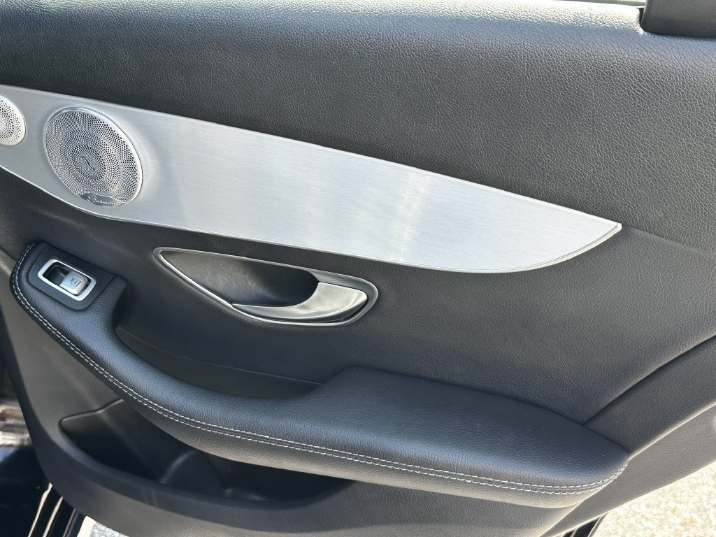 Used 2020 Mercedes-Benz C 300 Sedan image 19