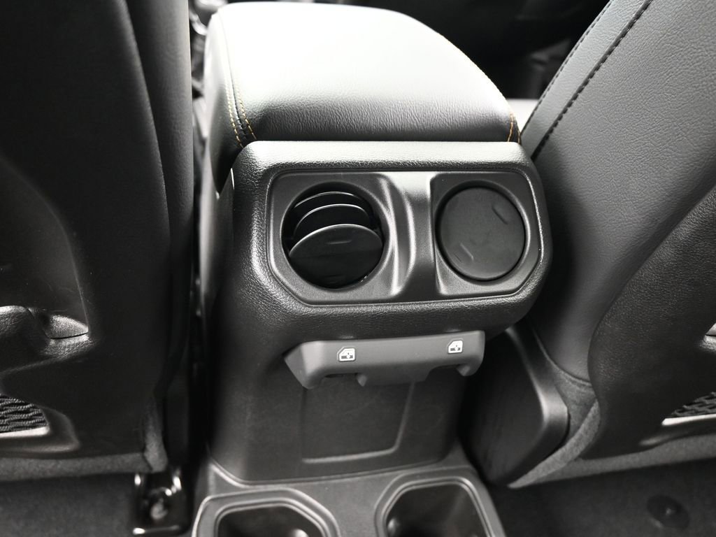 Used 2024 Jeep Gladiator Sport w/ Premium Package image 31