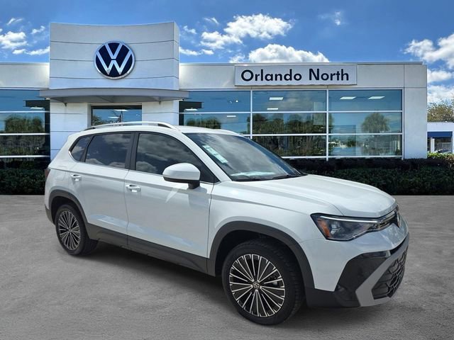 New 2026 Volkswagen Taos SE FWD image 1