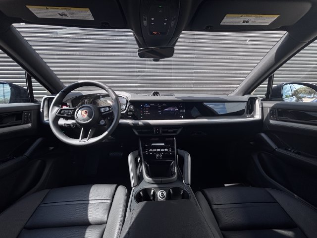 New 2026 Porsche Cayenne Coupe AWD/4WD image 13