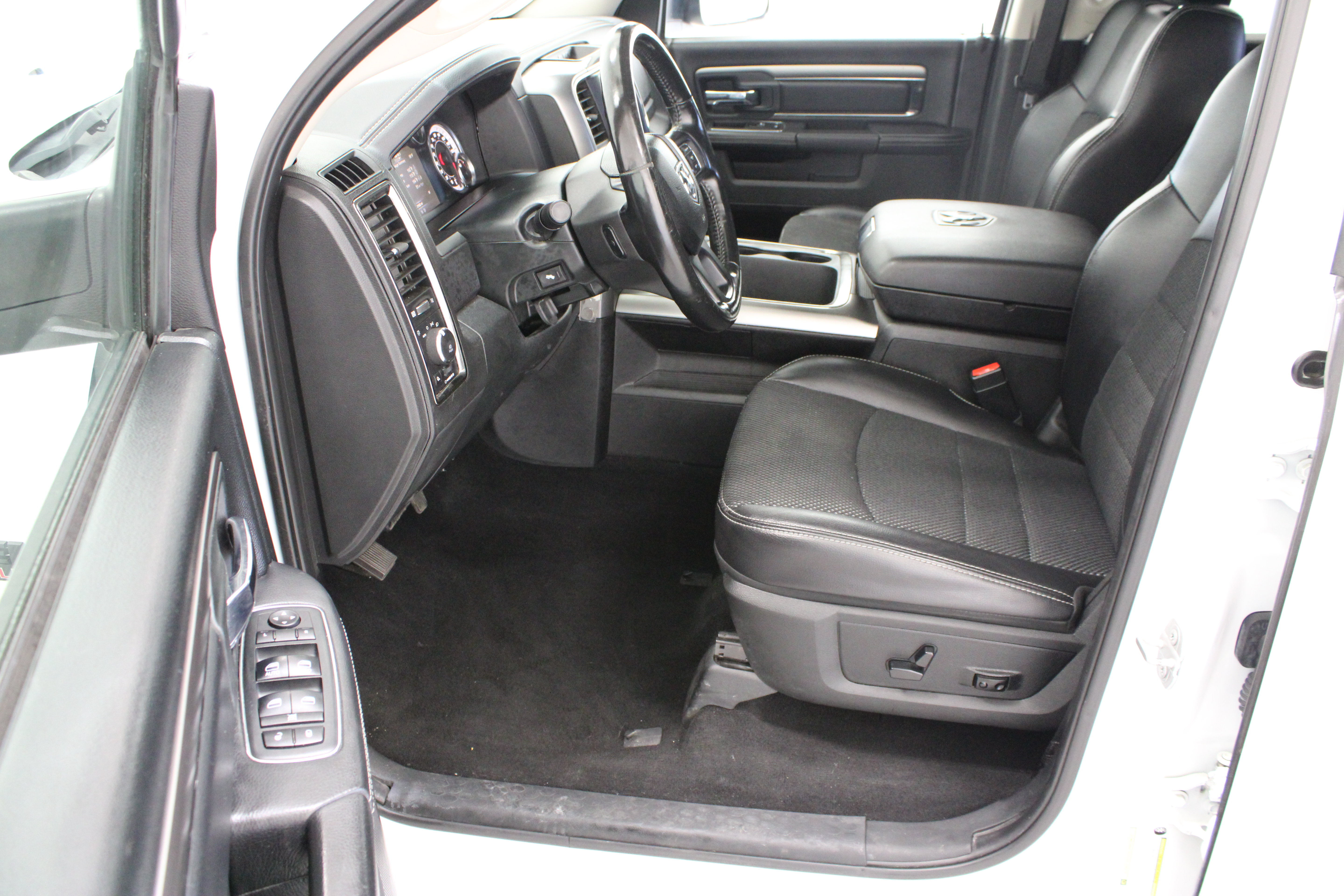 Used 2018 RAM 1500 Sport AWD/4WD image 16