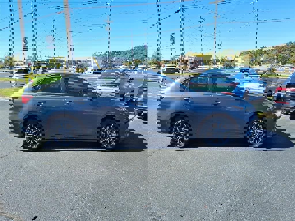 Used 2024 Kia Forte LXS image 26