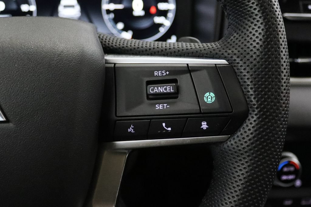 Used 2023 Mitsubishi Outlander SEL AWD/4WD image 23