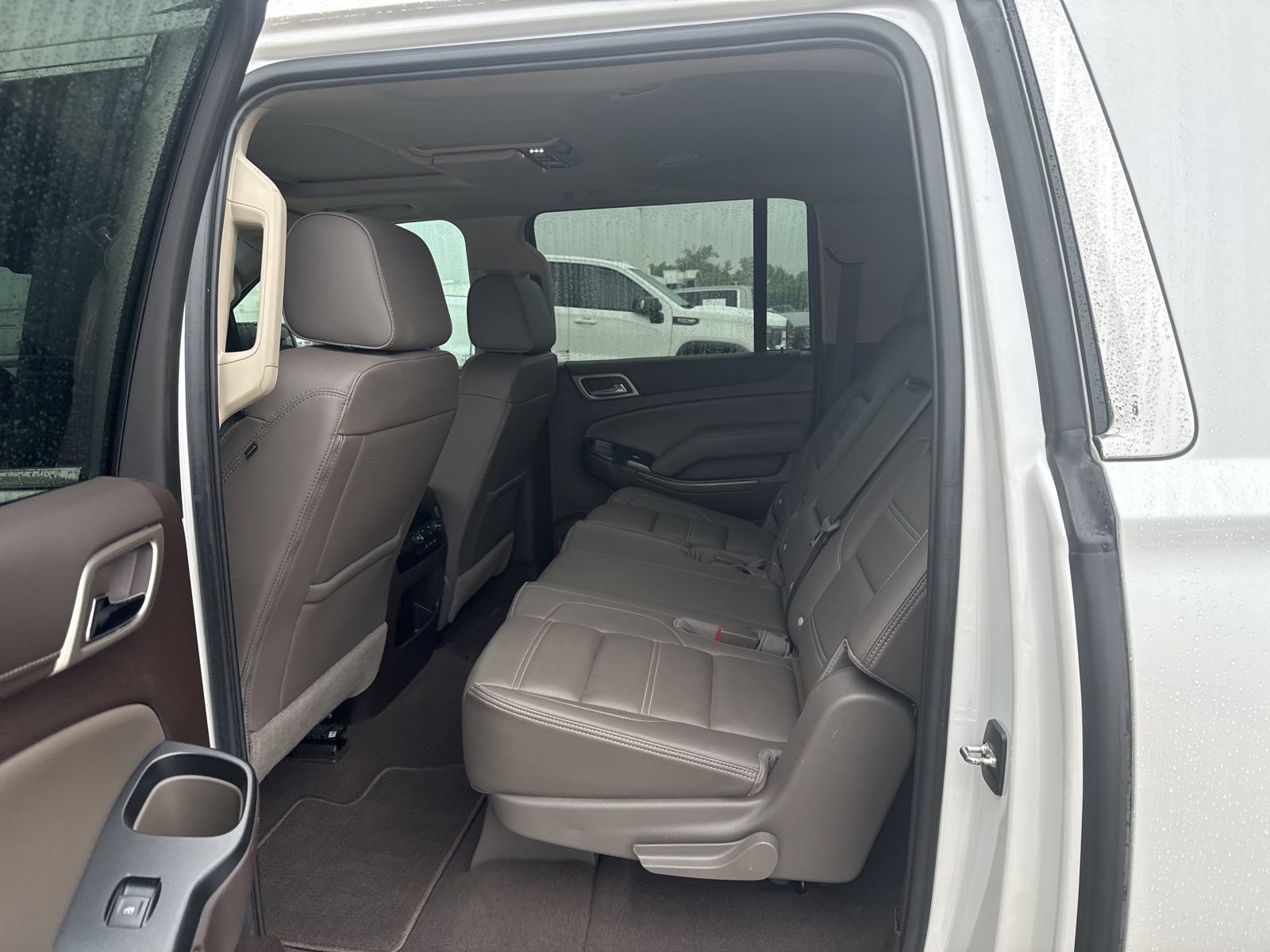 Used 2019 GMC Yukon XL Denali w/ Open Road Package RWD image 9