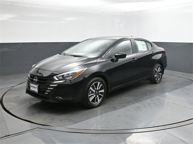 New 2025 Nissan Versa SV w/ Trunk Package