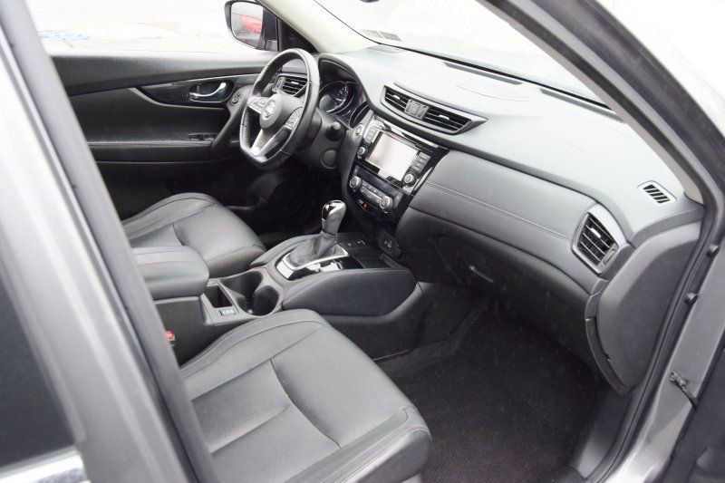Used 2018 Nissan Rogue SL w/ Premium Package image 23
