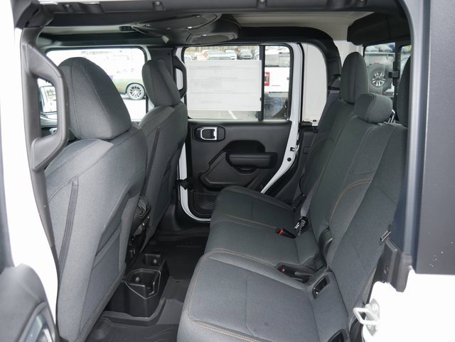 Used 2024 Jeep Gladiator Sport image 26