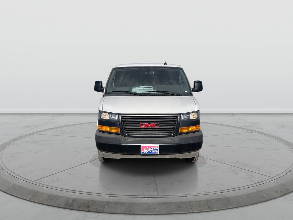 New 2025 GMC Savana 2500 Extended w/ Driver Convenience Package RWD image 3