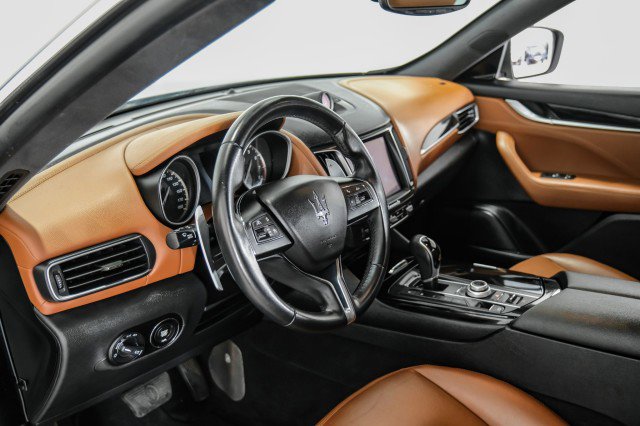 Used 2017 Maserati Levante S image 11