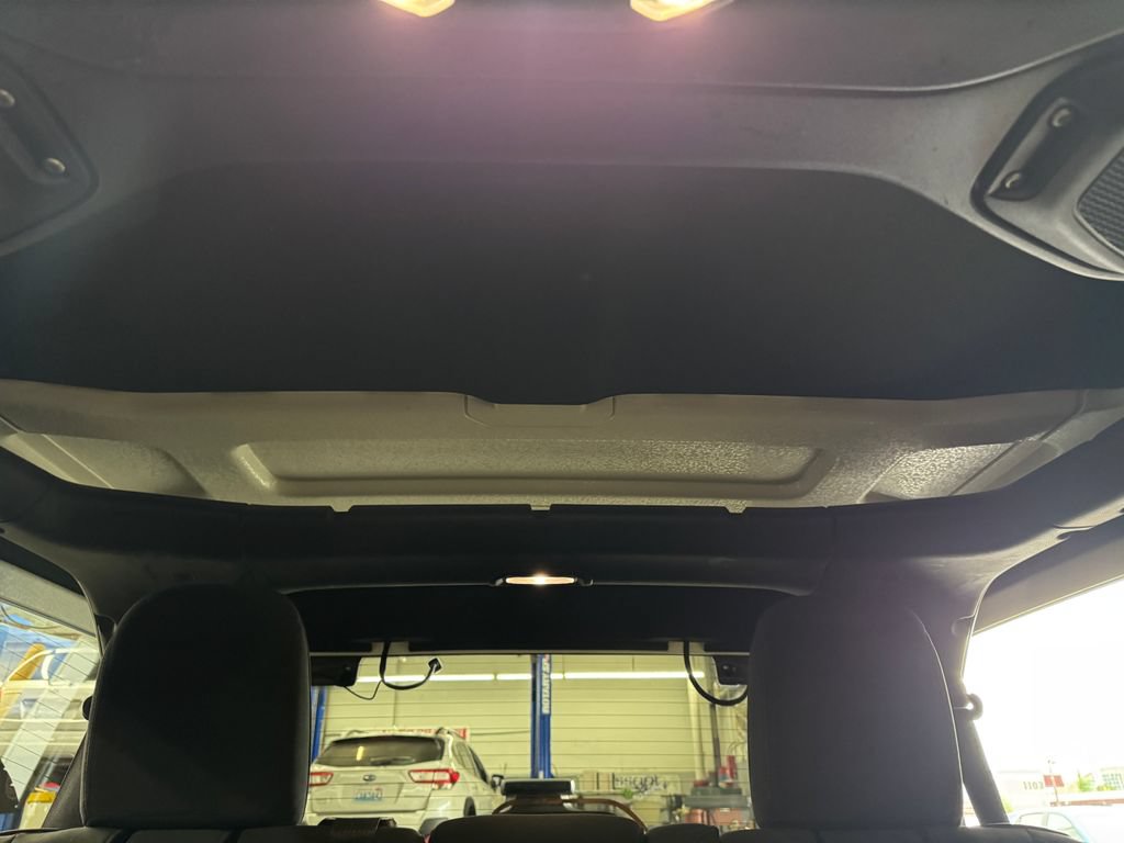 Used 2022 Jeep Wrangler Unlimited Sport AWD/4WD image 25
