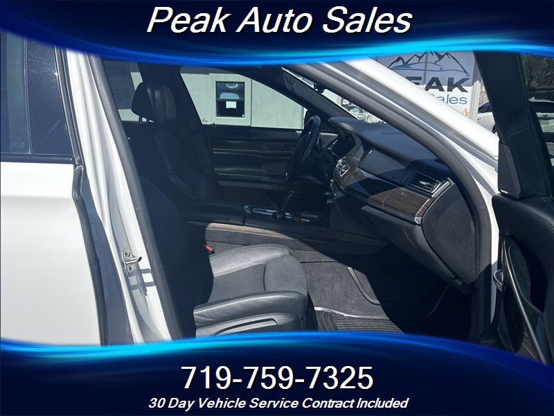 Used 2015 BMW 750i xDrive AWD/4WD image 34