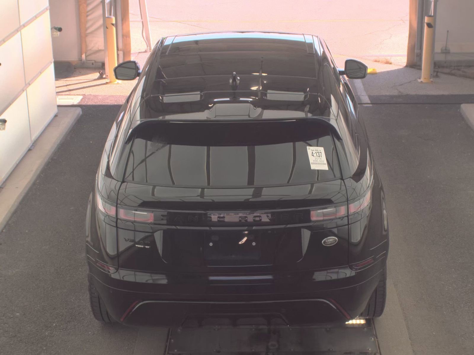 Used 2019 Land Rover Range Rover Velar R-Dynamic SE AWD/4WD image 5