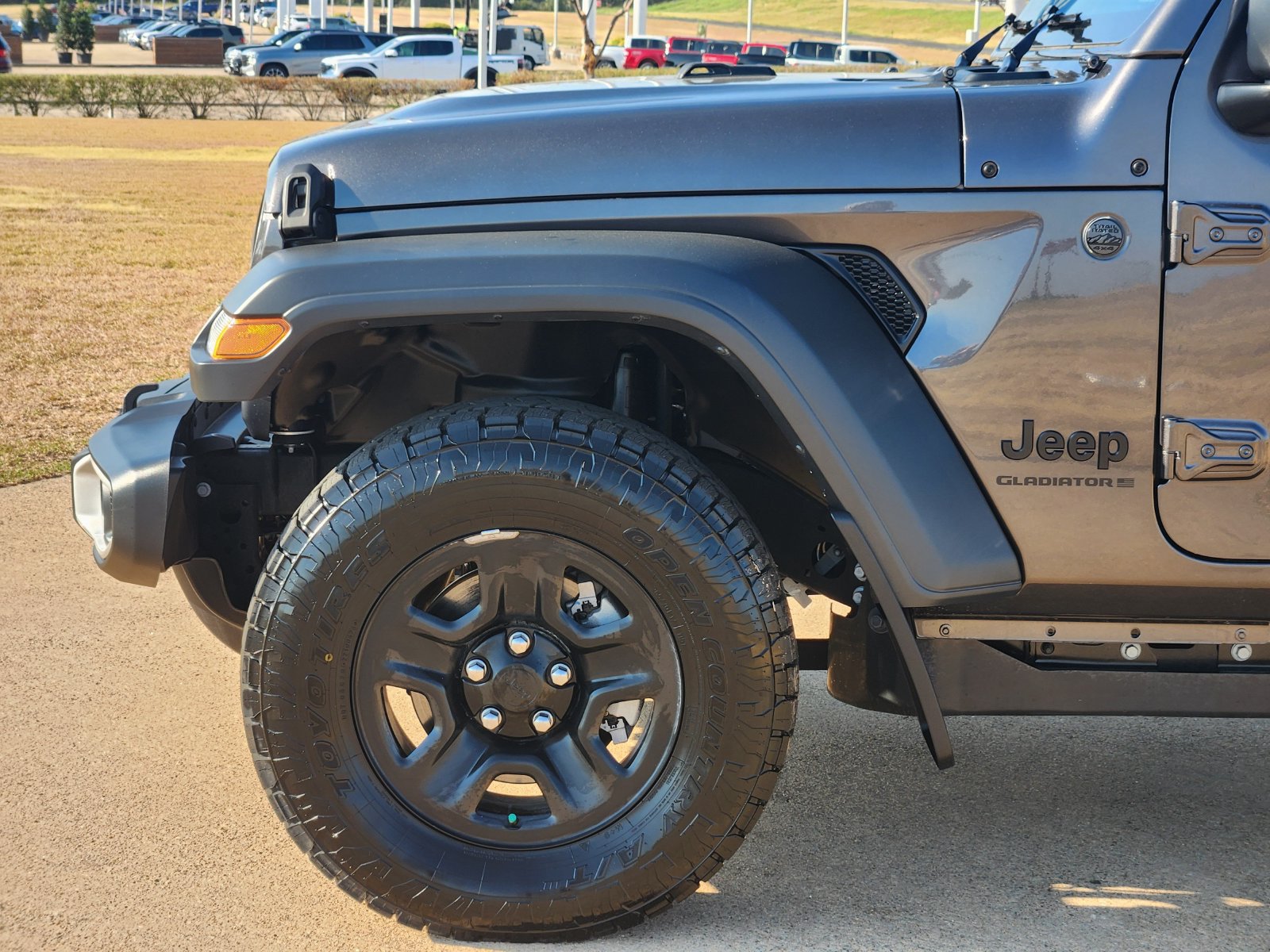 Used 2026 Jeep Gladiator Sport AWD/4WD image 13