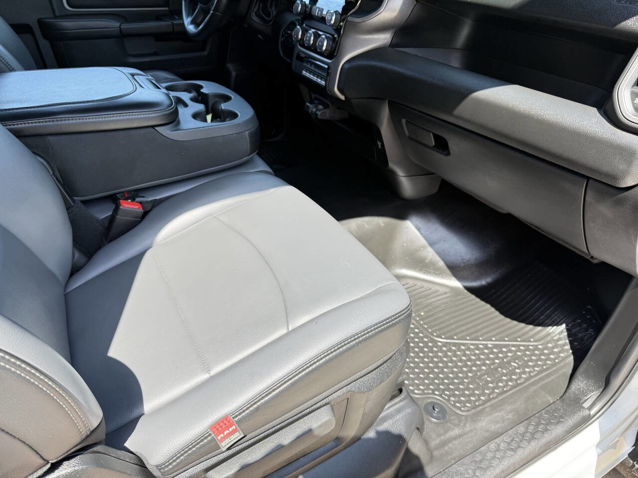 Used 2022 RAM 3500 Tradesman image 21