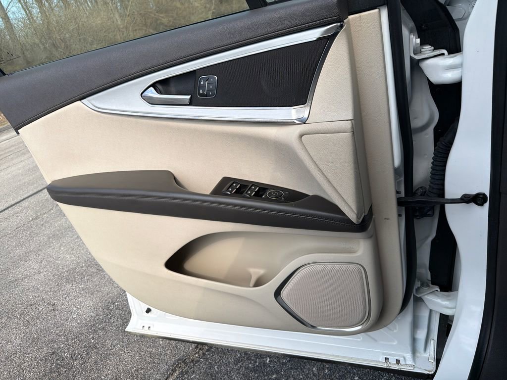 Used 2020 Lincoln Nautilus FWD w/ Equipment Group 101A image 11