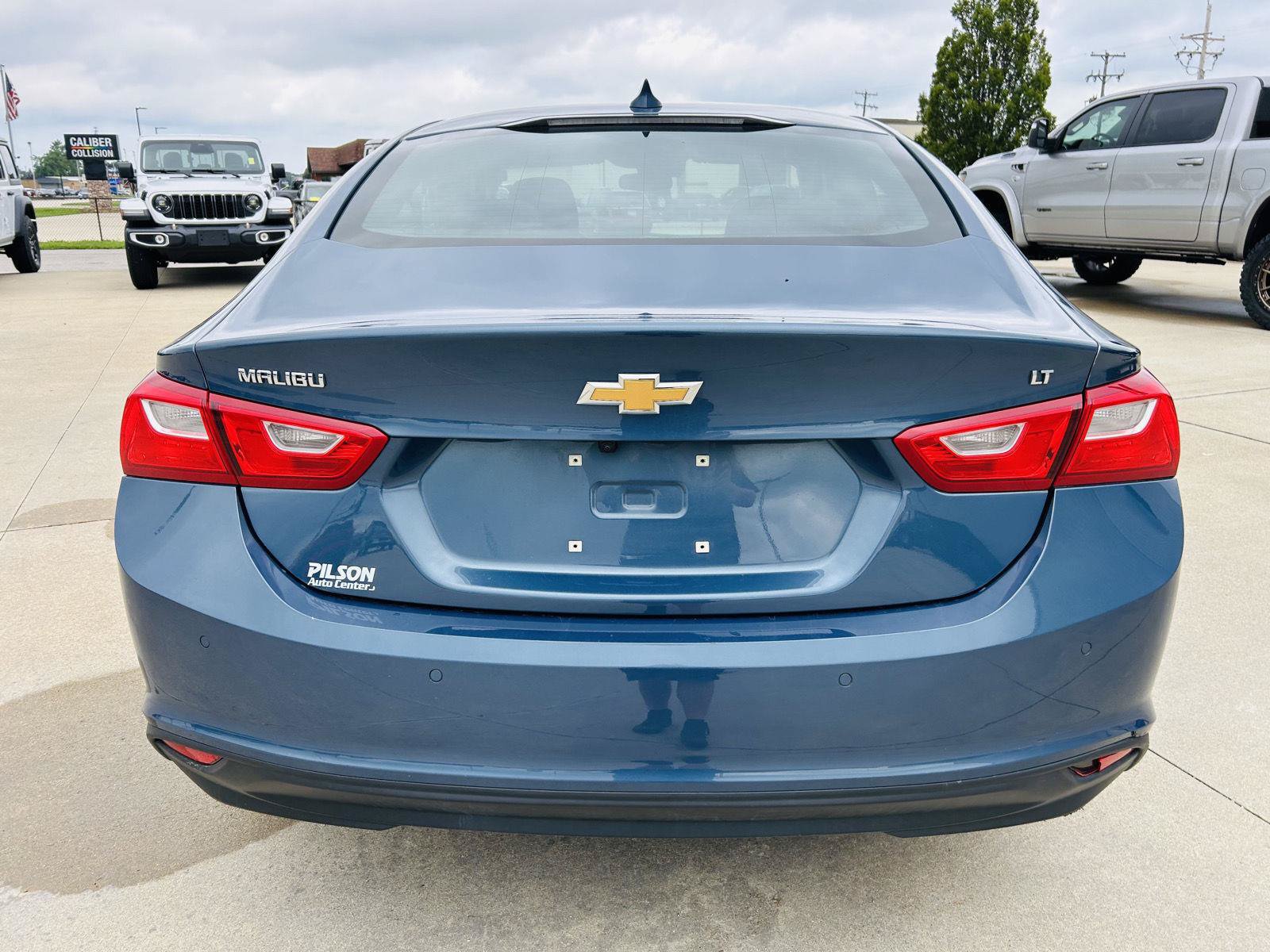 Used 2024 Chevrolet Malibu LT FWD image 34